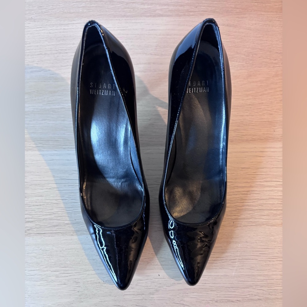 Stuart Weitzman Black Patent Leather Pointed Toe Pumps